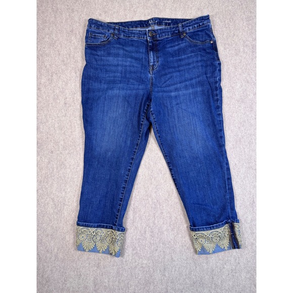 Style & Co. Denim - k108. Style & Co Boyfriend Jeans 20W Blue Crop Lace Trim Denim Stretch